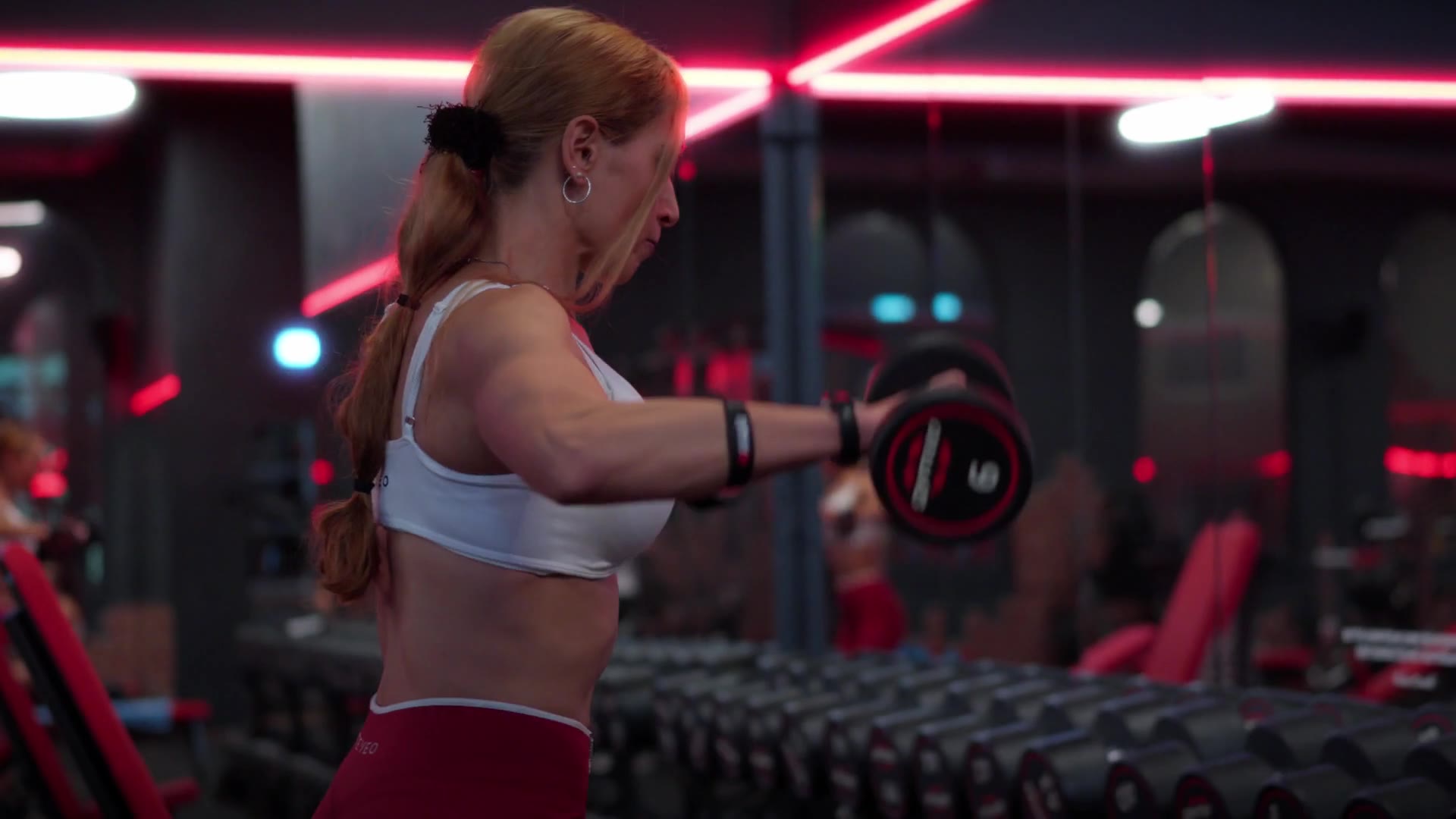Johanna beim Training im Studio